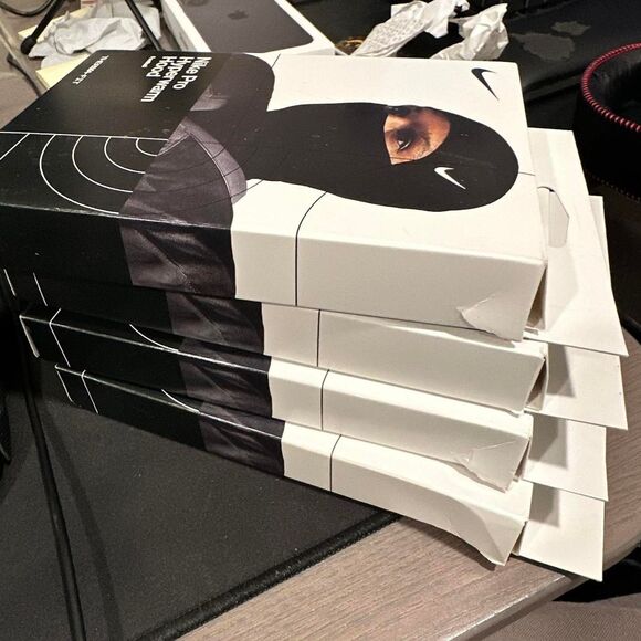 Nike Pro Hyperwarm Hood Balaclava - Picture 3 of 3